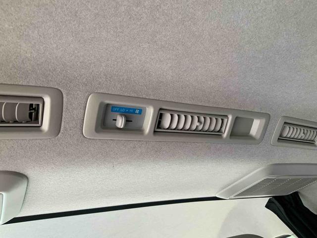 ハイエースバン