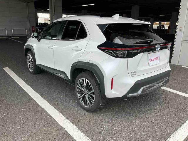 ヤリスクロス　ハイブリッド