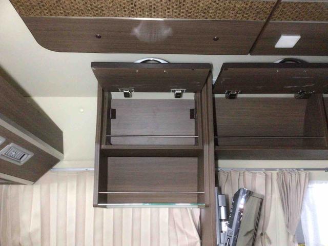 ハイエースバン