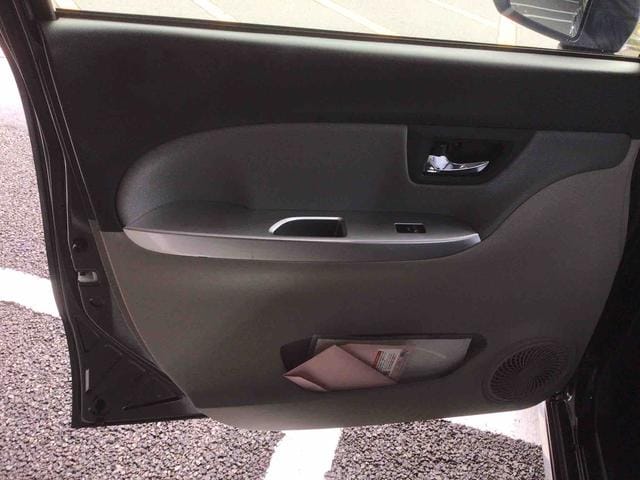 ピクシス ジョイ F