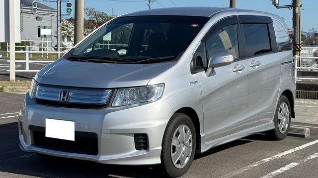 フリードスパイク　ハイブリッド