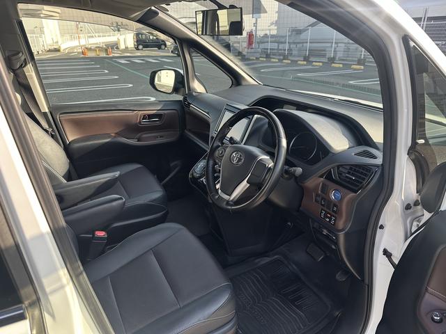 エスクァイア　ハイブリッド