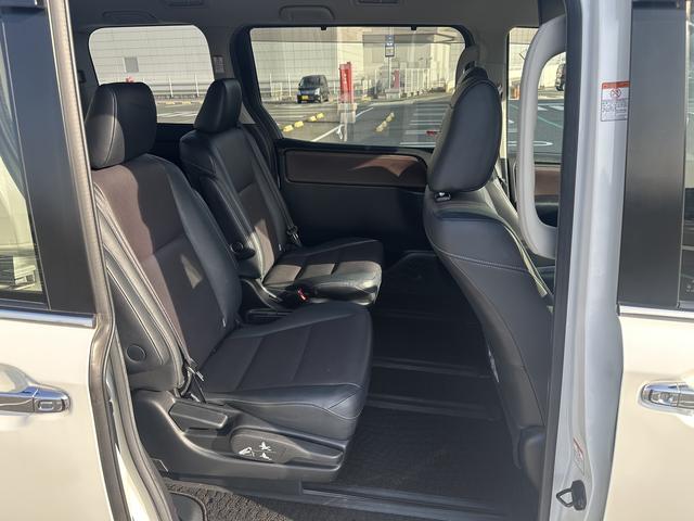 エスクァイア　ハイブリッド