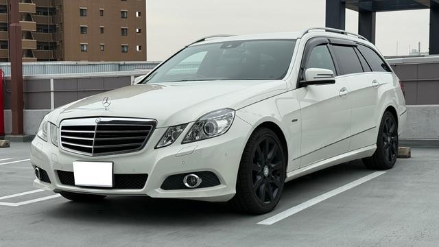 ＥクラスワゴンＥ３５０　ブルーテック　ステーションワゴン　アバンギャルド