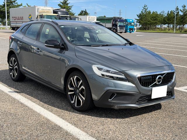 Ｖ４０クロスカントリー　Ｔ５　ＡＷＤ　サマム