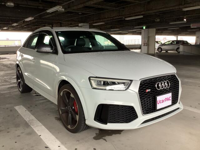 ＲＳ　Ｑ３ベースグレード