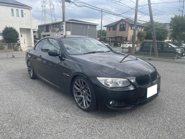 ３シリーズ３３５ｉ　カブリオレ　Ｍスポーツパッケージ