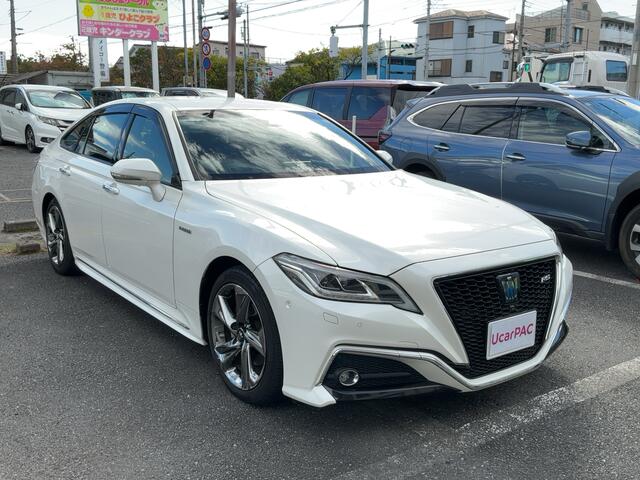 クラウン　ハイブリッド