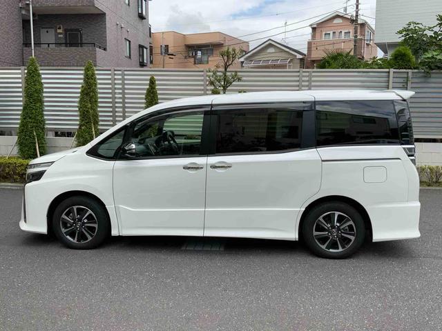 トヨタ ヴォクシー