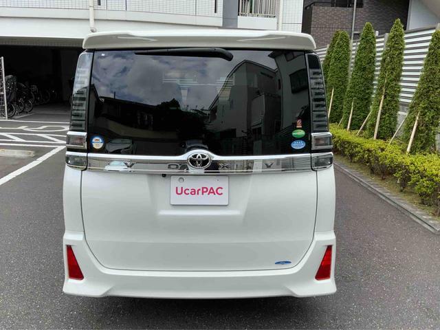 トヨタ ヴォクシー