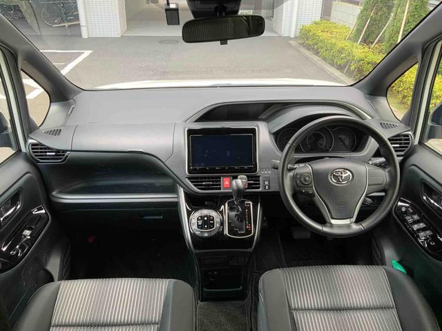 トヨタ ヴォクシー