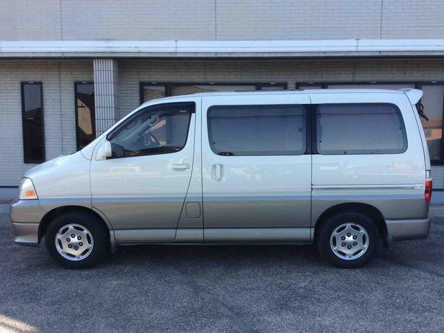 トヨタ グランドハイエース