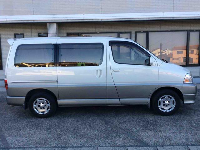 トヨタ グランドハイエース