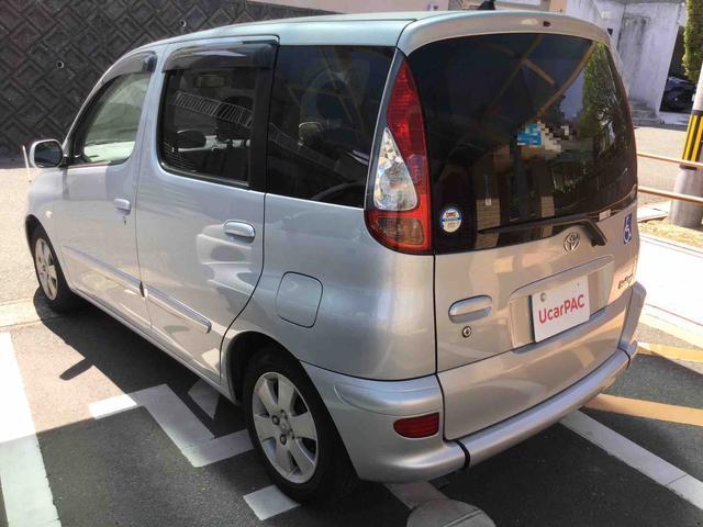 トヨタ ファンカーゴ