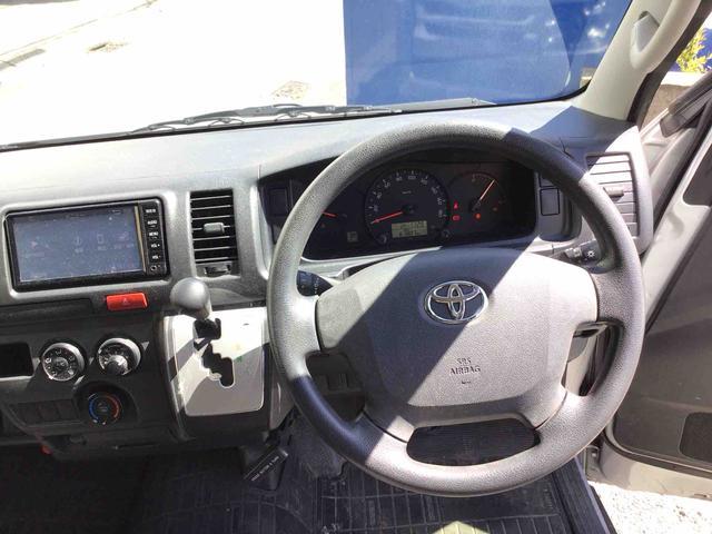 トヨタ ハイエースバン