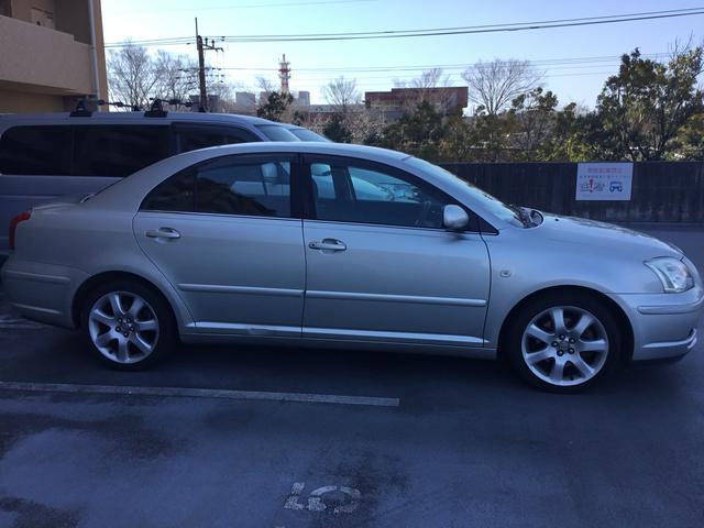 トヨタ アベンシスセダン