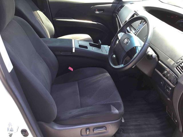 トヨタ エスティマ　ハイブリッド