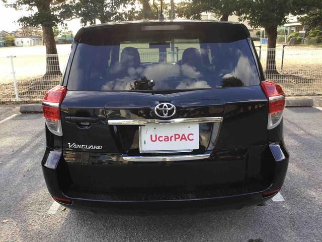 トヨタ ヴァンガード