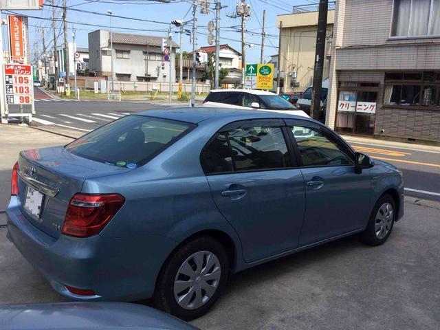 トヨタ カローラアクシオ　ハイブリッド