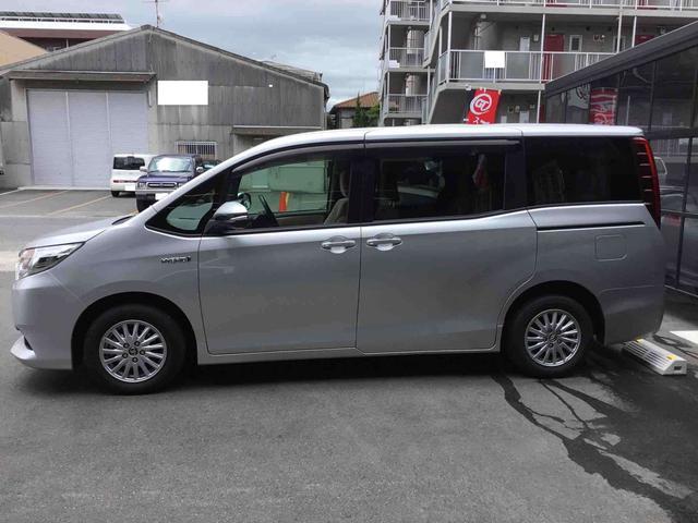 トヨタ ノア　ハイブリッド