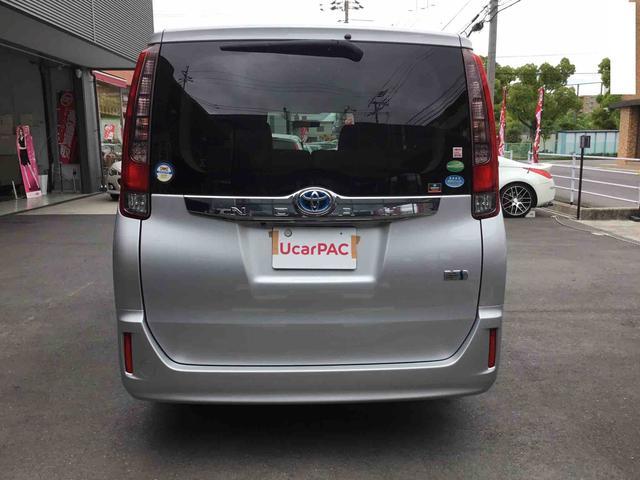 トヨタ ノア　ハイブリッド