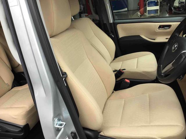 トヨタ ノア　ハイブリッド