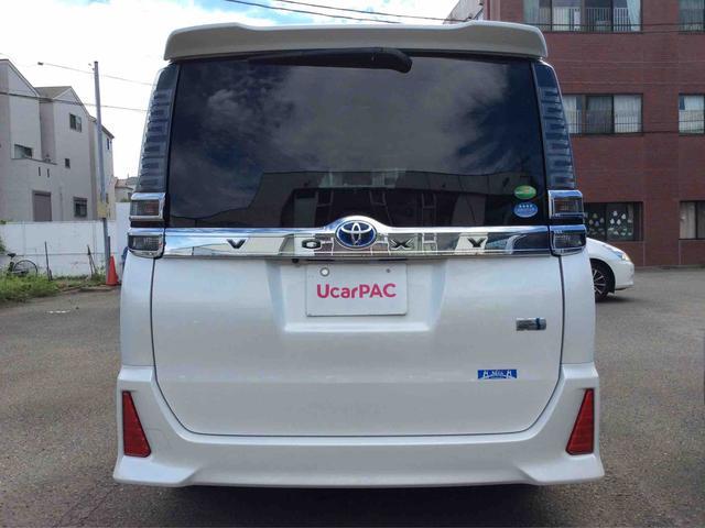 トヨタ ヴォクシー　ハイブリッド