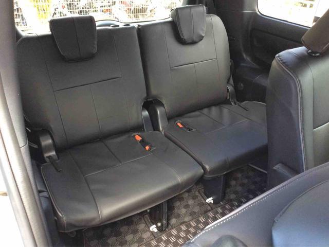 トヨタ ヴォクシー　ハイブリッド