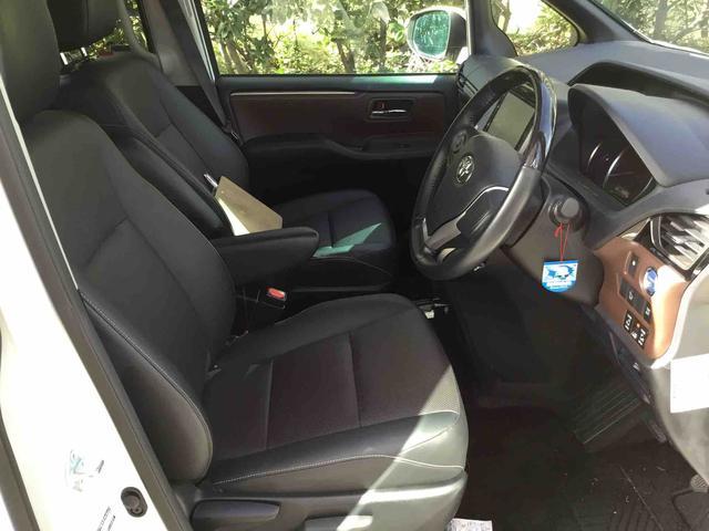 トヨタ エスクァイア　ハイブリッド