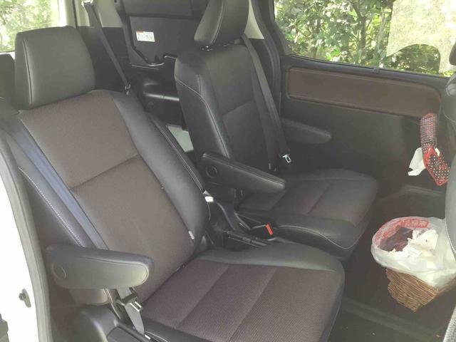 トヨタ エスクァイア　ハイブリッド