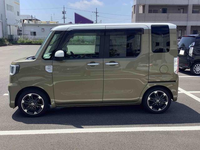 トヨタ ピクシス　メガ