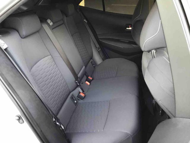 トヨタ カローラスポーツ