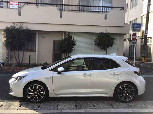 トヨタ カローラスポーツ　ハイブリッド