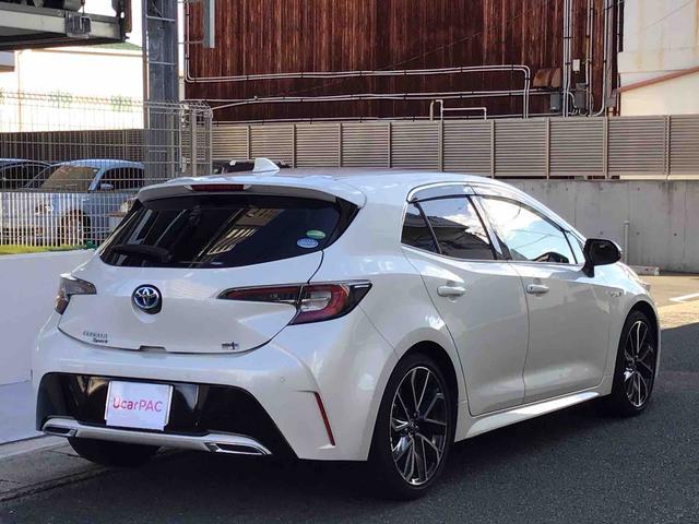 トヨタ カローラスポーツ　ハイブリッド