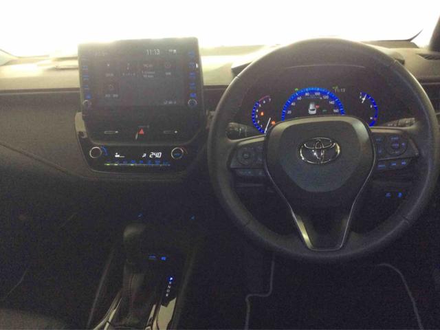 トヨタ カローラ　ツーリング　ハイブリッド