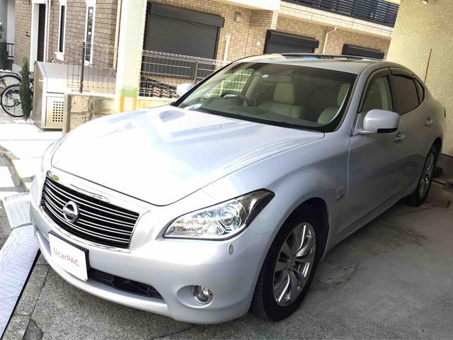 日産 フーガ　ハイブリッド