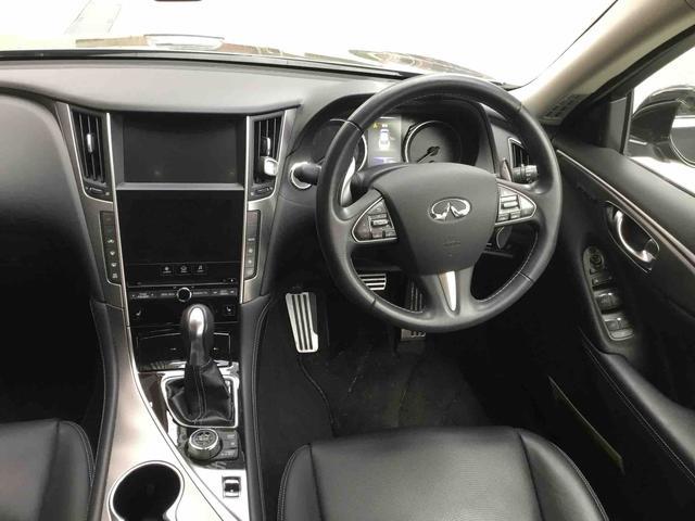 日産 スカイライン　ハイブリッド