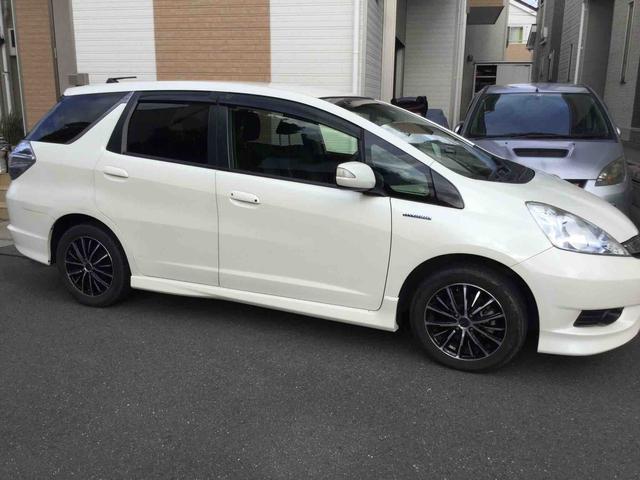 ホンダ フィット　シャトル　ハイブリッド