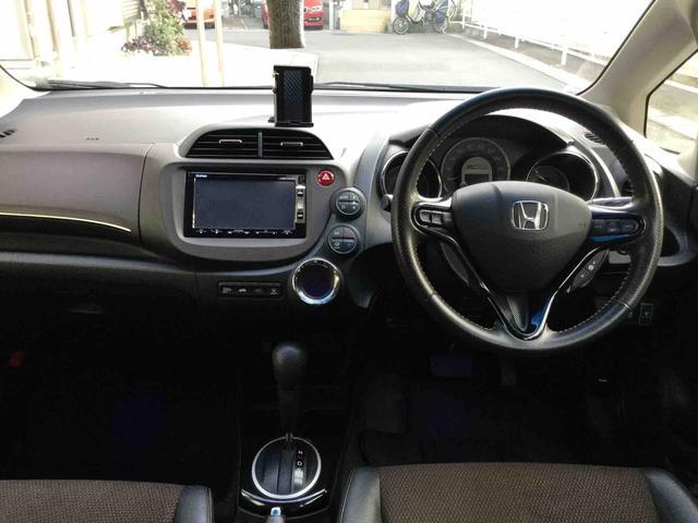 ホンダ フィット　シャトル　ハイブリッド