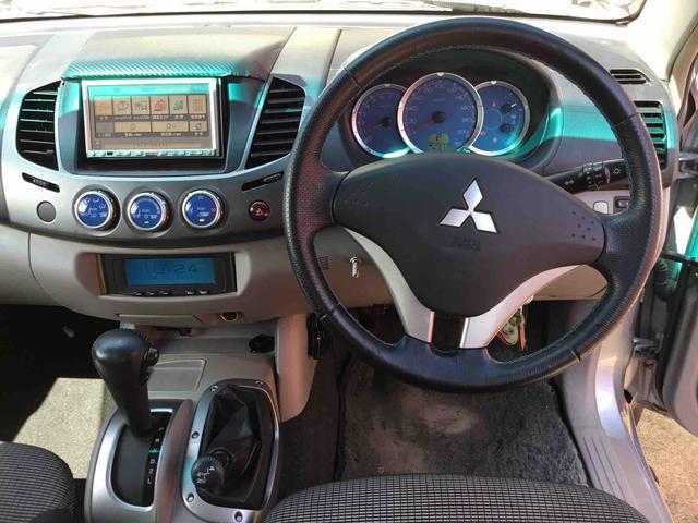 三菱 トライトン