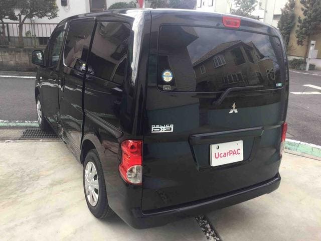 三菱 デリカ　Ｄ：３