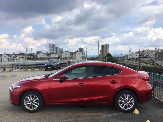 マツダ アクセラ