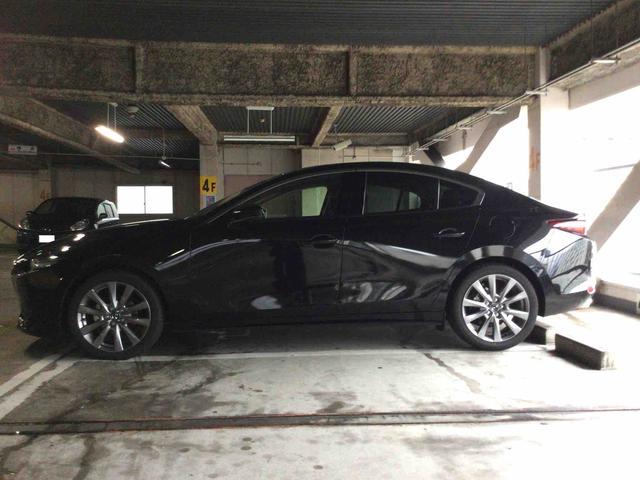 マツダ ＭＡＺＤＡ３　セダン