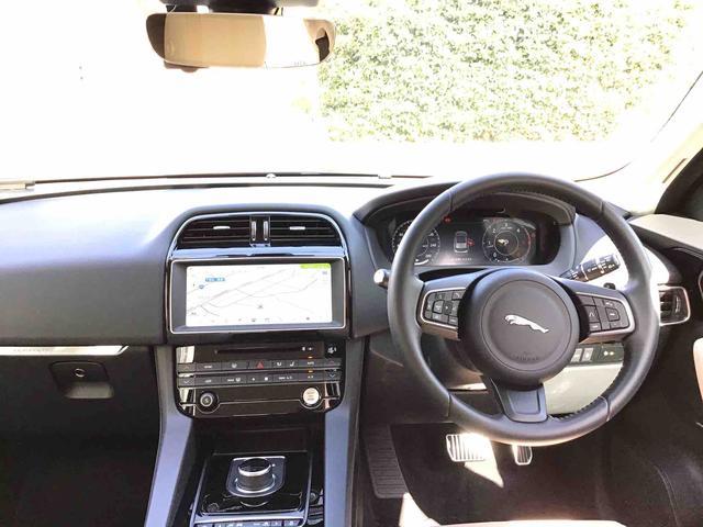 ジャガー Ｆペース