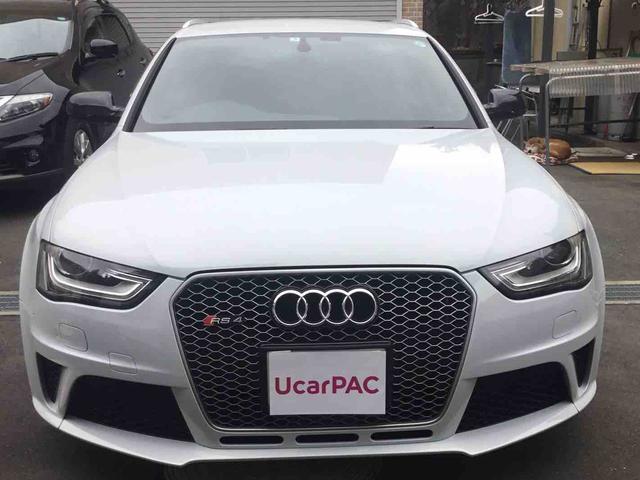 アウディ ＲＳ４　アバント