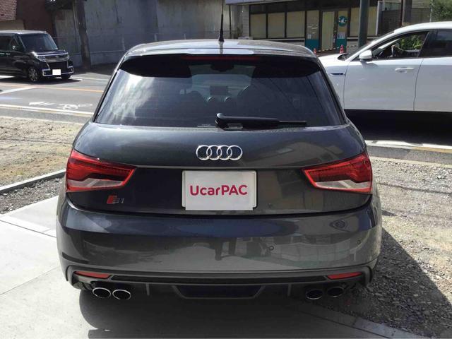 アウディ Ｓ１　スポーツバック