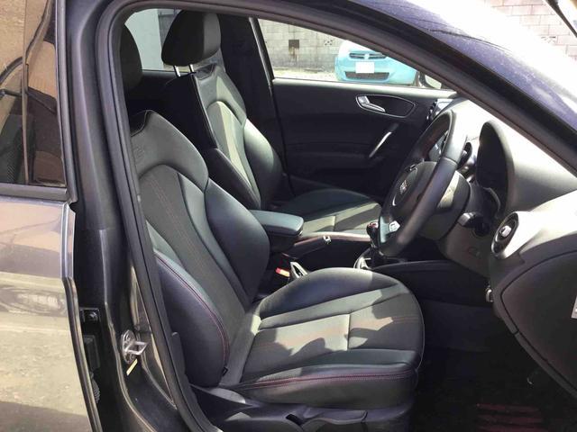 アウディ Ｓ１　スポーツバック