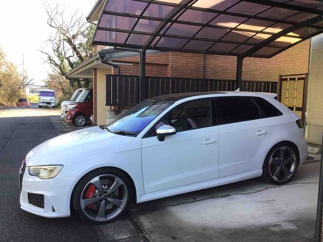 アウディ ＲＳ３　スポーツバック