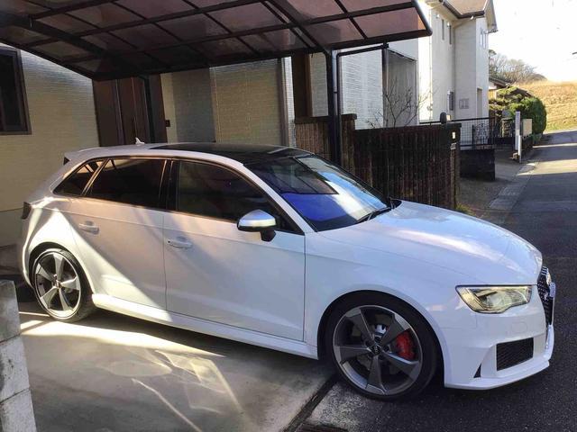 アウディ ＲＳ３　スポーツバック