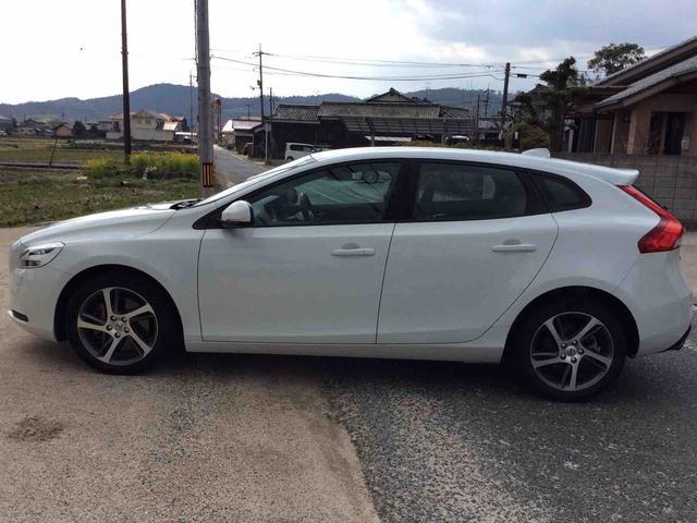 ボルボ V40